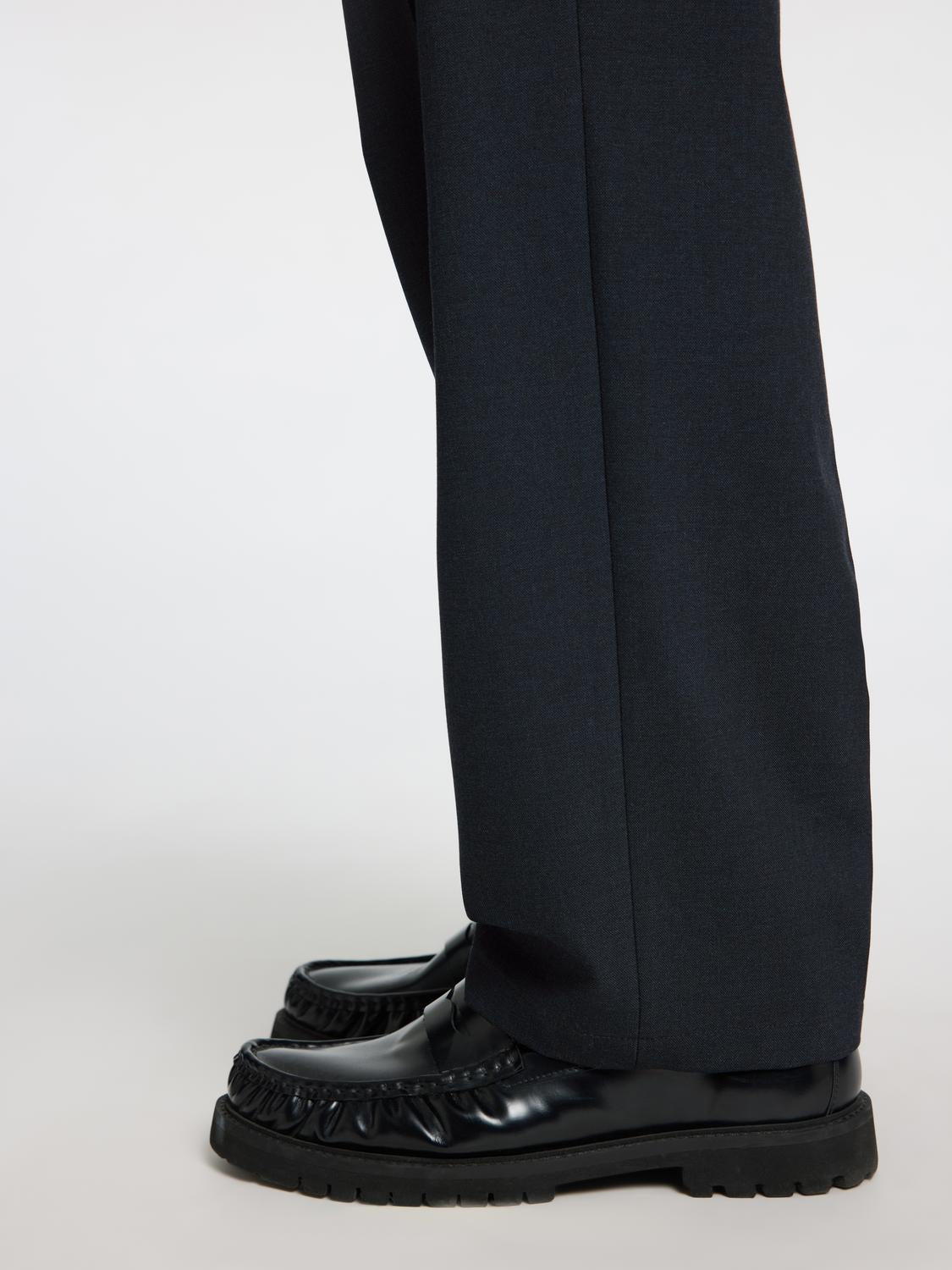 model_shot-detail